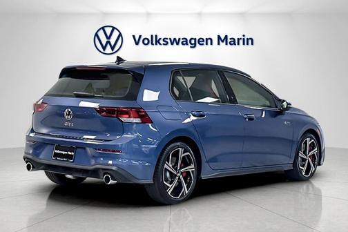 2025 Volkswagen Golf GTI 2.0T SE DSG