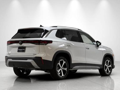 pure white 2026 Volkswagen Tiguan 2.0T SE