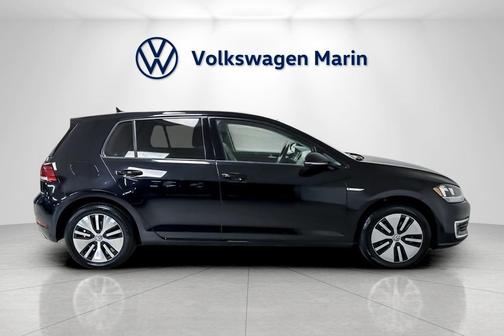2019 Volkswagen e-Golf SE
