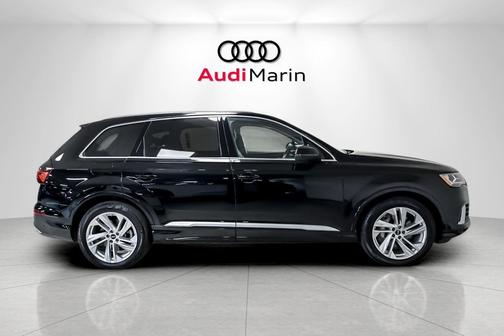 2023 Audi Q7 55 Prestige