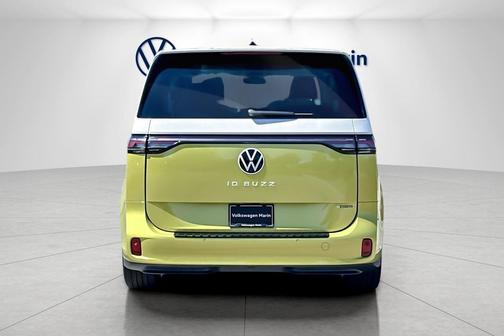2025 Volkswagen ID. Buzz Pro S Plus with 4MOTION