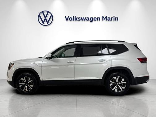 opal white pearl 2026 Volkswagen Atlas 2.0T SE