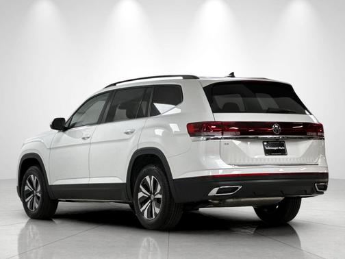 opal white pearl 2026 Volkswagen Atlas 2.0T SE