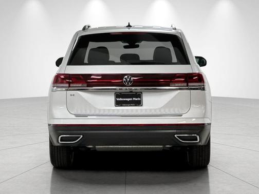 opal white pearl 2026 Volkswagen Atlas 2.0T SE