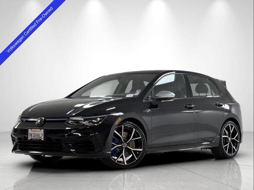 Deep Black Pearl 2024 Volkswagen Golf R 2.0T Manual