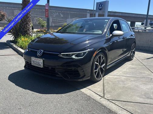 Deep Black Pearl 2024 Volkswagen Golf R 2.0T Manual