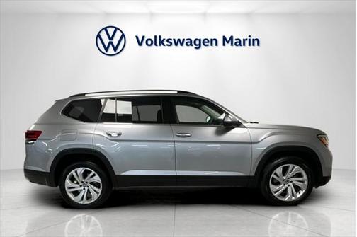 2022 Volkswagen Atlas 3.6L SE w/Technology