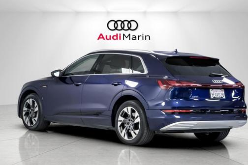 2023 Audi e-tron Premium quattro