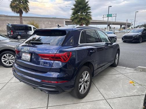 2022 Audi Q3 45 S line Premium