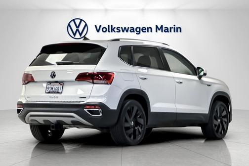 2024 Volkswagen Taos 1.5T SEL