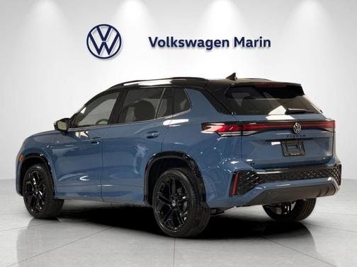 Monterey Blue w/Deep Black Roof 2026 Volkswagen Tiguan 2.0T SE R-Line Black 4MOTION