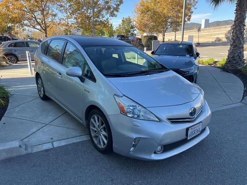 2012 Toyota Prius v Five