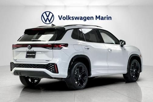 2026 Volkswagen Tiguan 2.0T SE R-Line Black 4MOTION