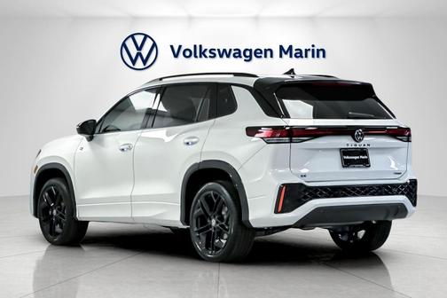 2026 Volkswagen Tiguan 2.0T SE R-Line Black 4MOTION