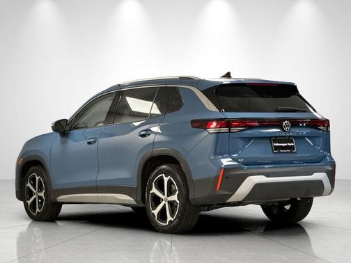 Monterey Blue Pearl 2026 Volkswagen Tiguan 2.0T SE