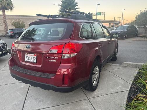 2013 Subaru Outback 2.5i