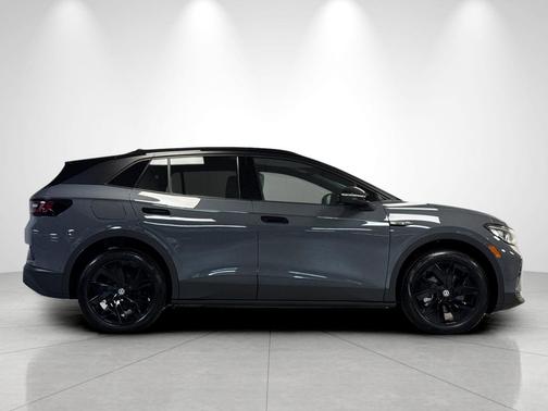 Pure Gray w/Black Roof 2026 Volkswagen ID.4 AWD Pro S Plus