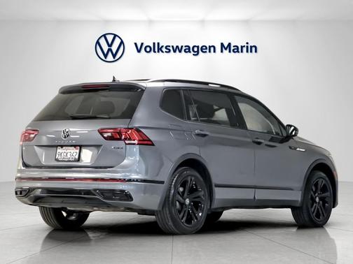 2024 Volkswagen Tiguan 2.0T SE R-Line Black 4MOTION