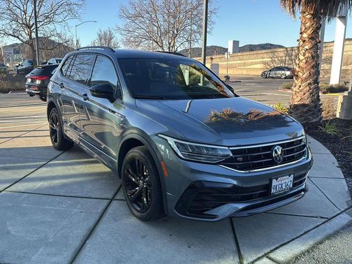 2024 Volkswagen Tiguan 2.0T SE R-Line Black 4MOTION