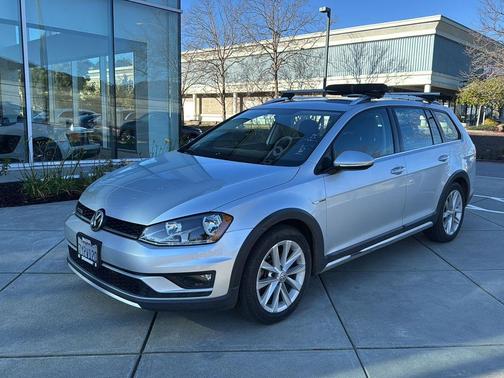 2017 Volkswagen Golf Alltrack TSI SE