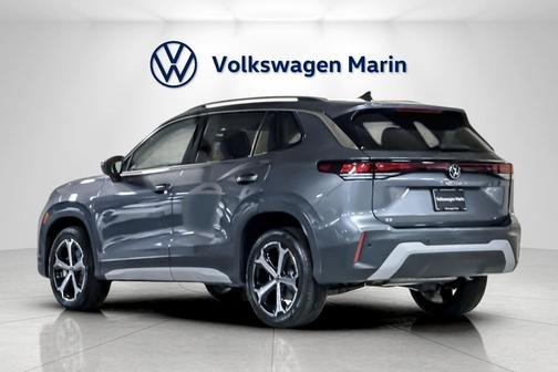 2025 Volkswagen Tiguan 2.0T SE 4MOTION