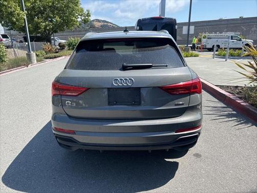 2023 Audi Q3 Premium 45 TFSI S line quattro Tiptronic