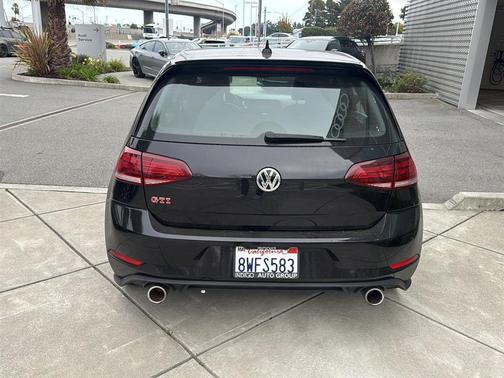 2021 Volkswagen Golf GTI 2.0T S DSG