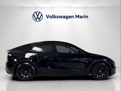 Solid Black 2024 Tesla Model Y Performance Dual Motor All-Wheel Drive
