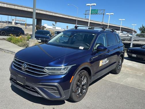 Atlantic Blue Metallic 2023 Volkswagen Tiguan 2.0T SE