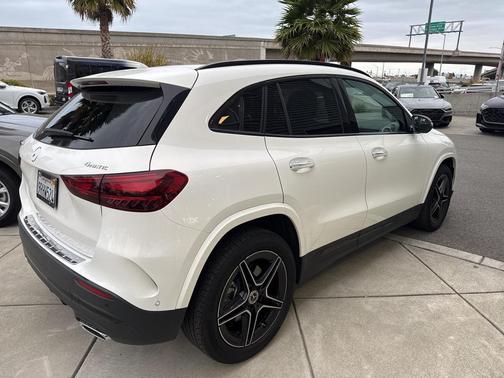 2025 Mercedes-Benz GLA 250 4MATIC