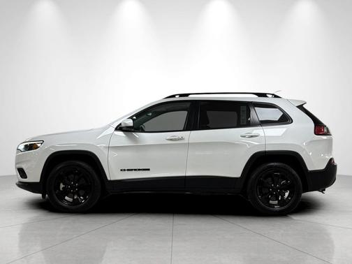 Bright White Clearcoat 2021 Jeep Cherokee Altitude