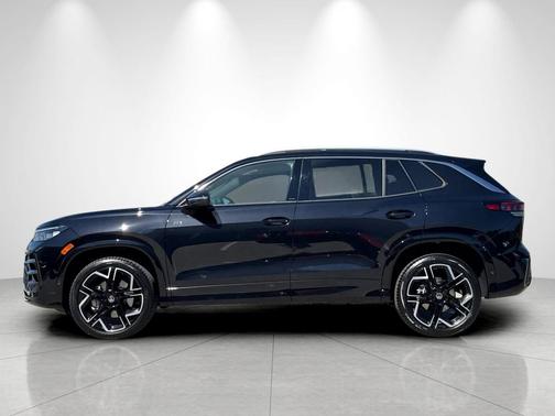 deep black pearl 2026 Volkswagen Tiguan 2.0T SEL R-Line 4MOTION
