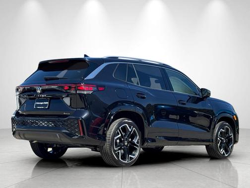 deep black pearl 2026 Volkswagen Tiguan 2.0T SEL R-Line 4MOTION