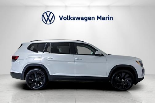2026 Volkswagen Atlas 2.0T SE w/Technology 4MOTION