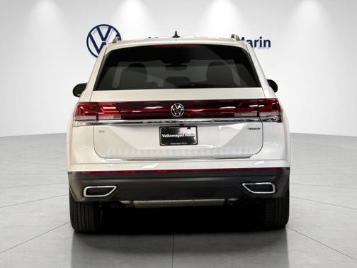 opal white pearl 2026 Volkswagen Atlas 2.0T SE