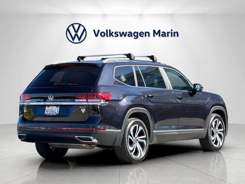 Deep Black Pearl 2023 Volkswagen Atlas 2.0T SEL