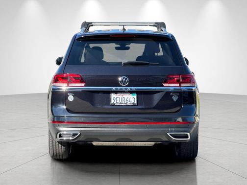 Deep Black Pearl 2023 Volkswagen Atlas 2.0T SEL