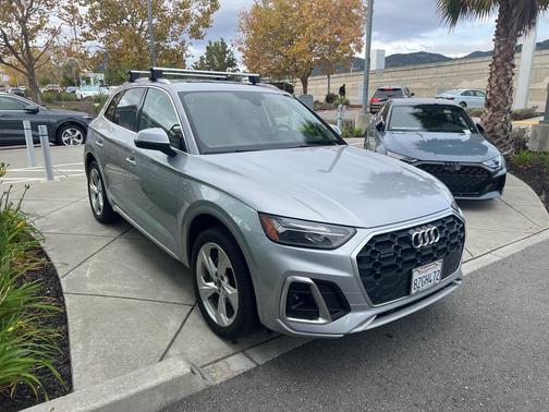 2022 Audi Q5 45 S line Premium Plus