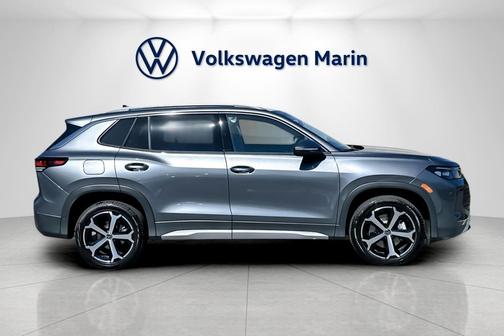 2025 Volkswagen Tiguan 2.0T SE 4MOTION