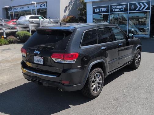 Brilliant Black Crystal Pearlcoat 2014 Jeep Grand Cherokee Limited