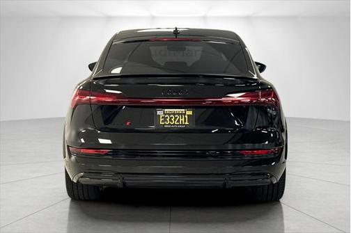 2022 Audi e-tron S Premium Plus