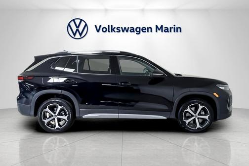 2025 Volkswagen Tiguan 2.0T SE 4MOTION