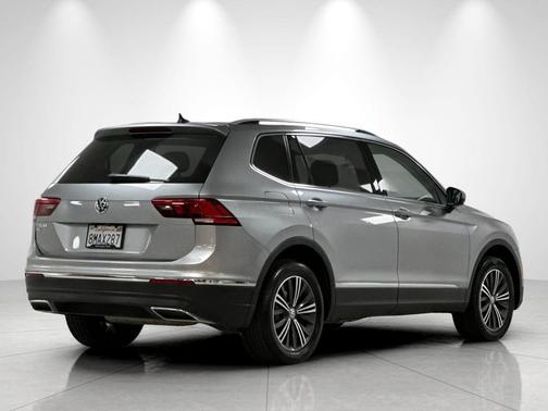 Pyrite Silver Metallic 2019 Volkswagen Tiguan 2.0T SEL