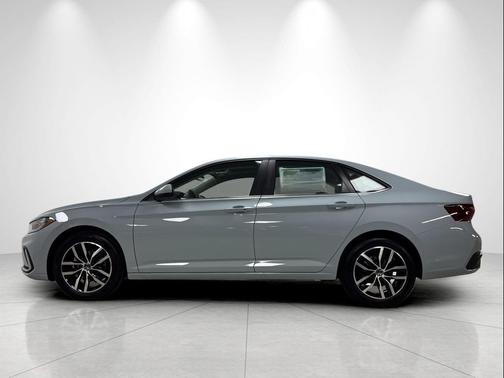 Monument Gray 2026 Volkswagen Jetta 1.4T SE