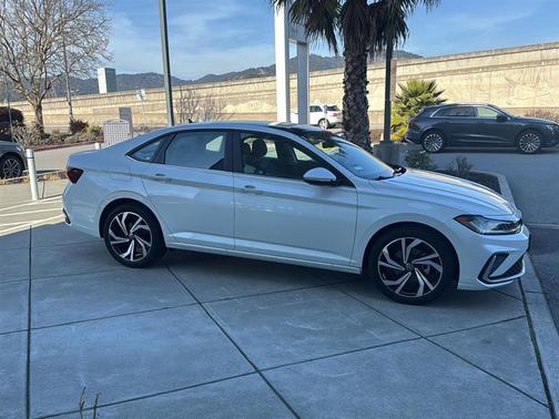 2025 Volkswagen Jetta 1.5T SEL