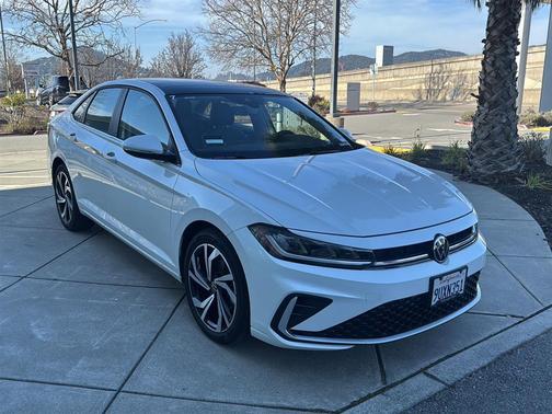 2025 Volkswagen Jetta 1.5T SEL