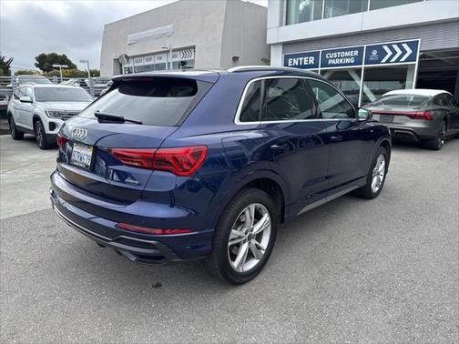 2022 Audi Q3 45 S line Premium