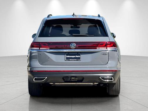 Pure Gray 2026 Volkswagen Atlas 2.0T SE w/Technology 4MOTION