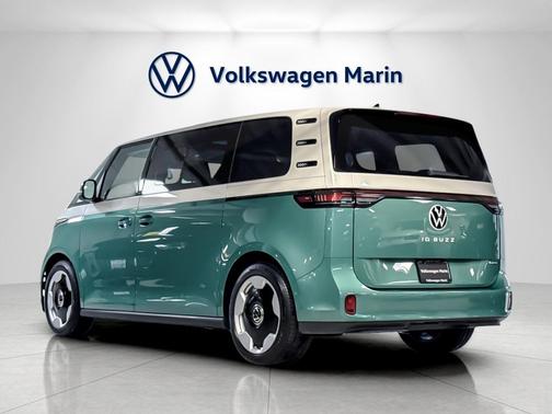 MAHI GREEN W/CANDY WHITE UPPER 2025 Volkswagen ID. Buzz Pro S Plus with 4MOTION