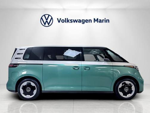 MAHI GREEN W/CANDY WHITE UPPER 2025 Volkswagen ID. Buzz Pro S Plus with 4MOTION